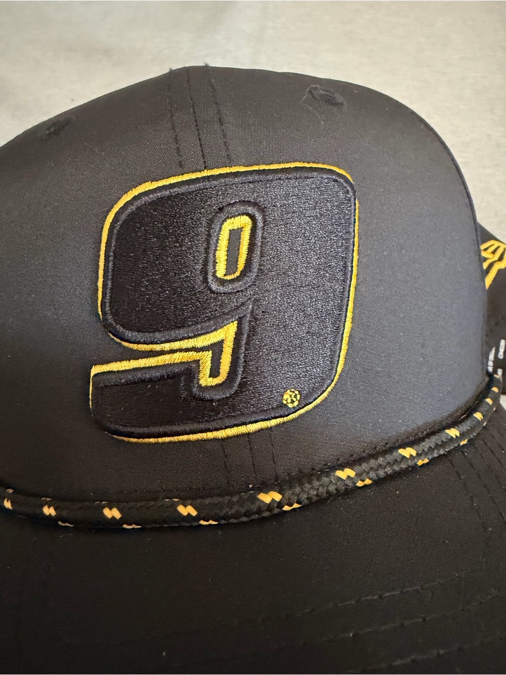 Men’s new era Chase Elliott black hat - Picture 2 of 5